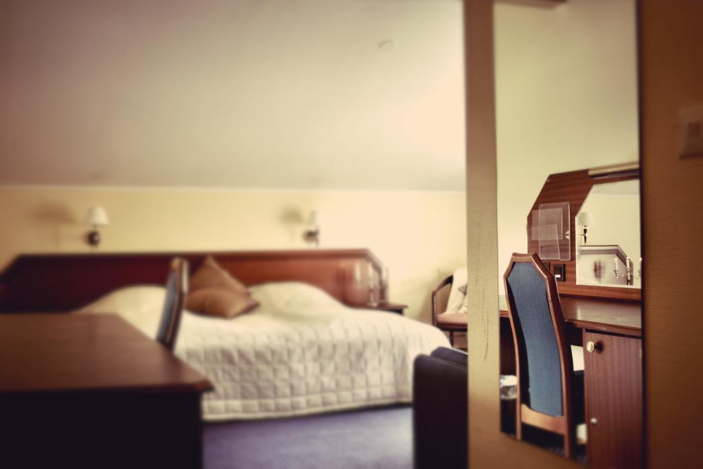 Dovrefjell Hotel Dombas Ruang foto